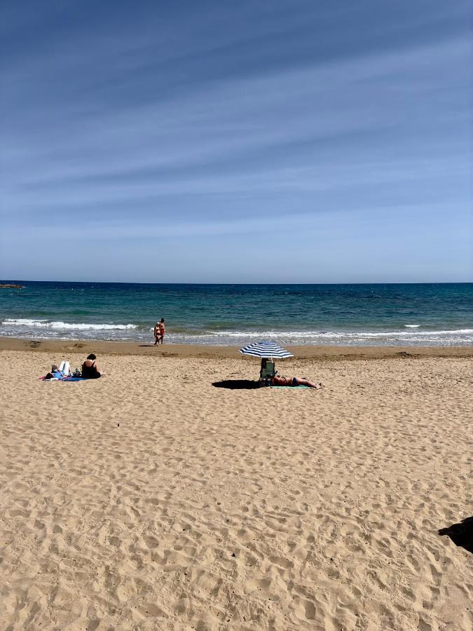 Amazing 3 Bedrooms Apartment With Pool Next To The Sea Torrevieja Exterior photo